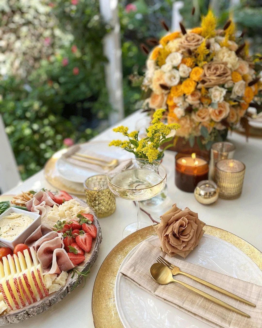 Floral Christmas Traditions From Around the World - Petal Relations LA