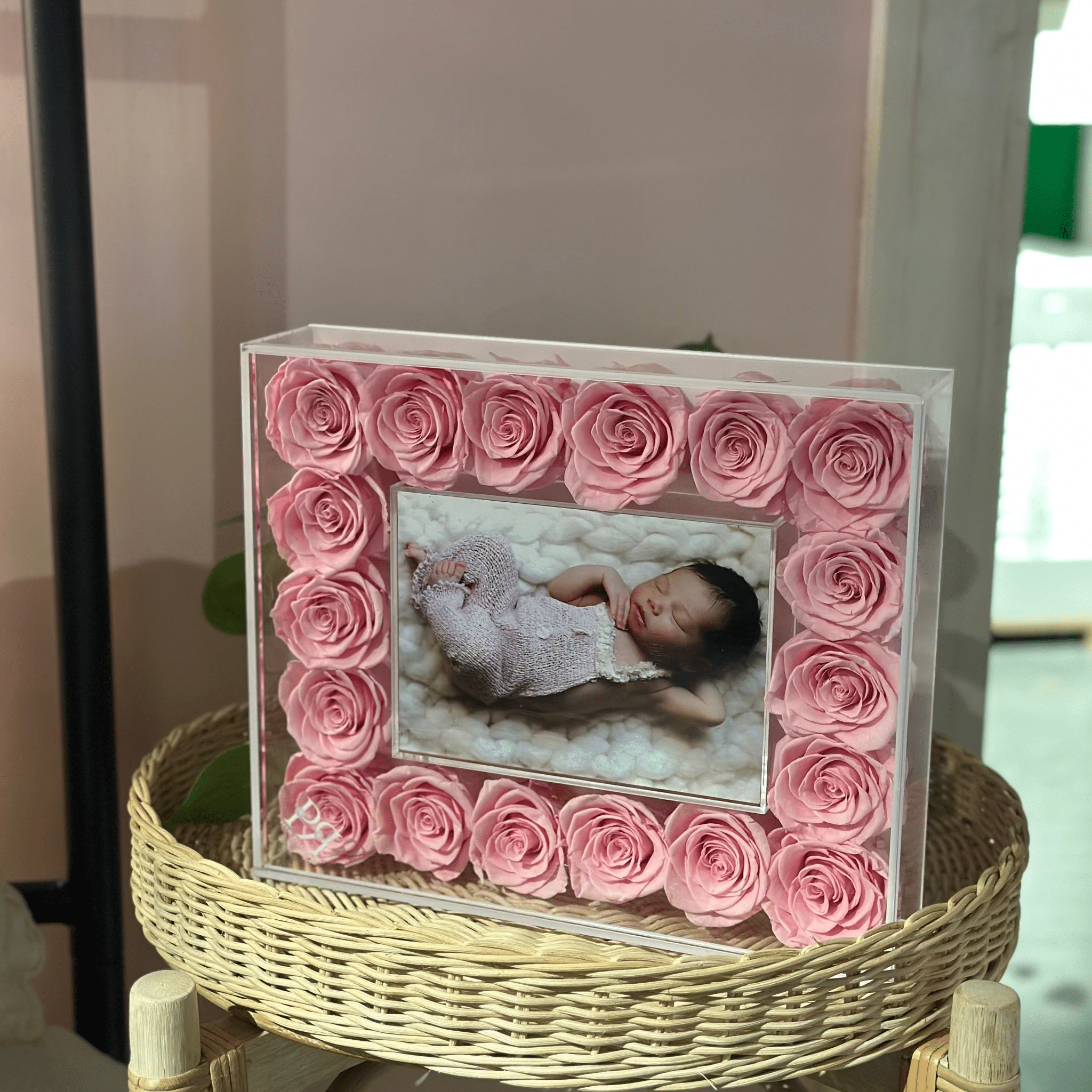 Standard Forever Petal Frame - Petal Relations LA