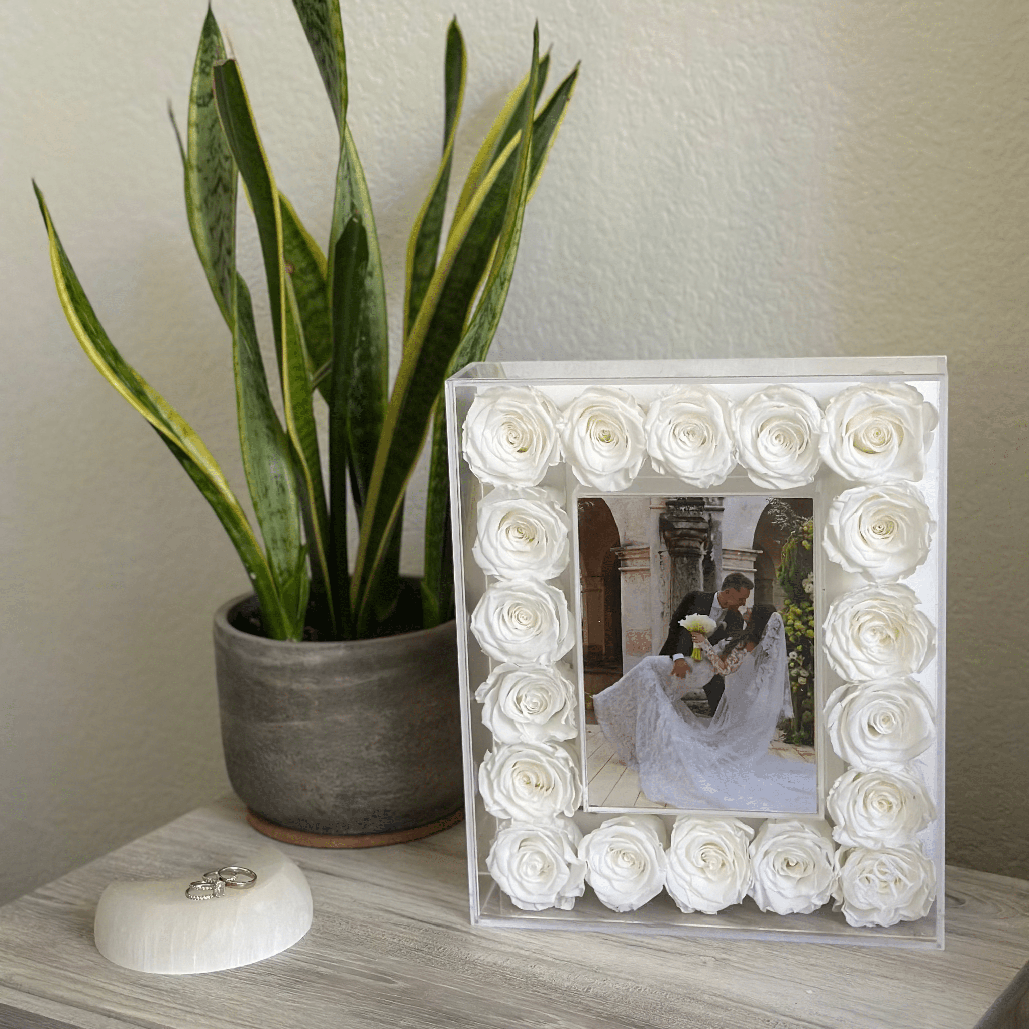 Standard Forever Petal Frame - Petal Relations LA